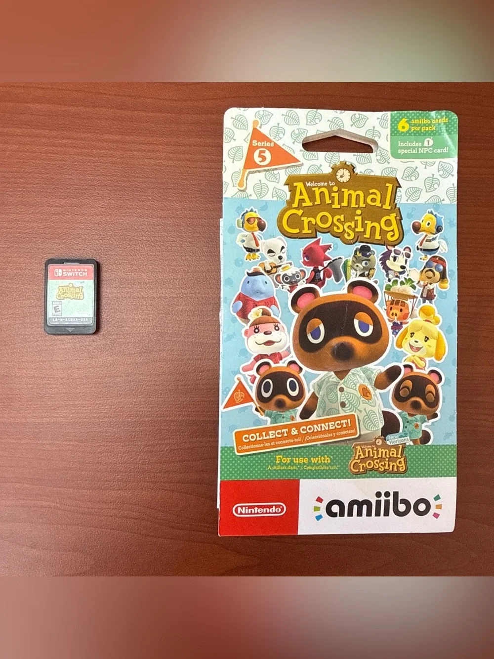 Nintendo Animal Crossing Game AND Series 5 Amiibo Pack